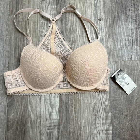 Rue21 Geometric Lace Bra in Soft Pink - Picture 1 of 5